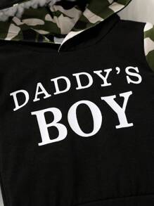 2 件套男婴柔软舒适可爱字母迷彩印花连帽衫和撞色迷彩印花裤套装，休闲日常节日派对装 - 彩色 - 查看 6