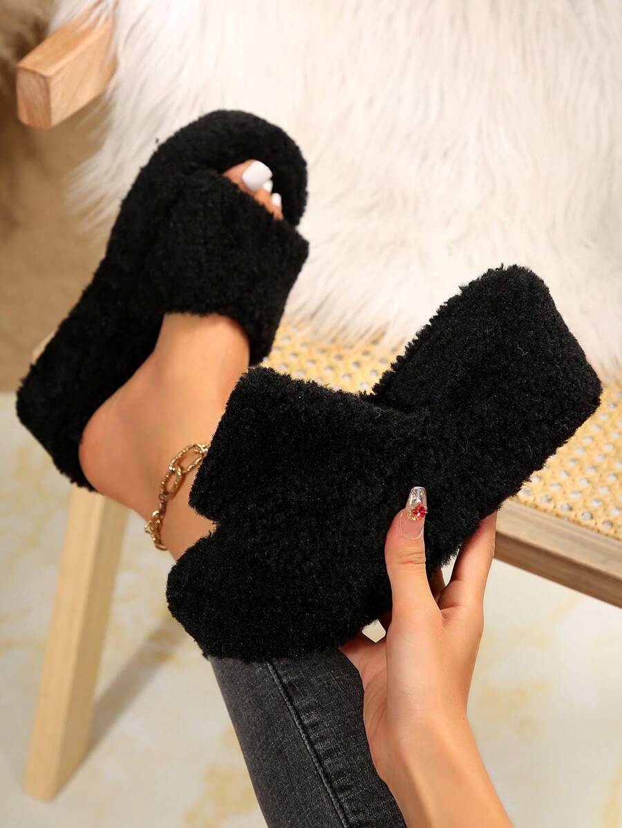 Dép lê nữ thời trang thu/đông đế dày, lông xù, cỡ lớn, dép bông. - màu đen - Xem 1