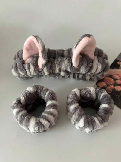 3pcs Multifunctional Striped Polka Dot Cat Ear Headband, Simple Washable Waterproof Wristbands, Makeup Hairband Home Bathroom Decor Fall Decor Back To School