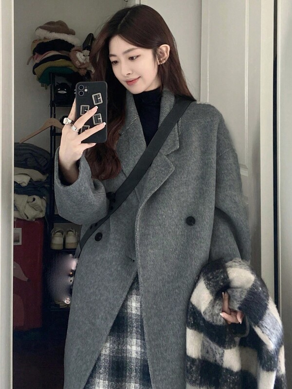 灰色双面大衣，时尚加厚短款女式外套，2024秋冬新款