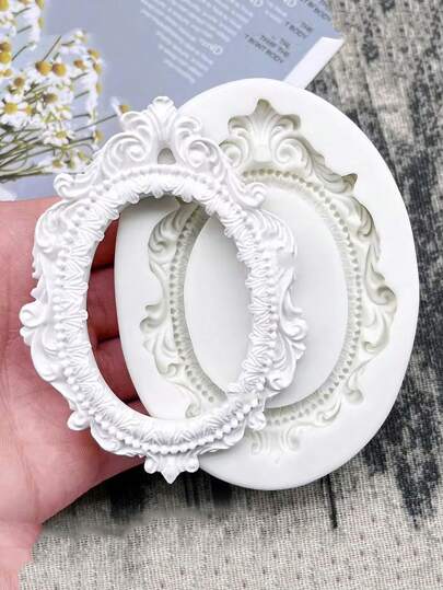DIY European Retro Pattern Oval Frame Silicone Mold Resin Tools Aromatherapy Soap Gypsum Mold Candle Decorating Tools Home Ornaments