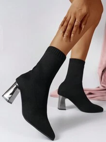 7.5厘米细针织尖头粗跟弹力中筒靴，女款，2025年秋冬新品