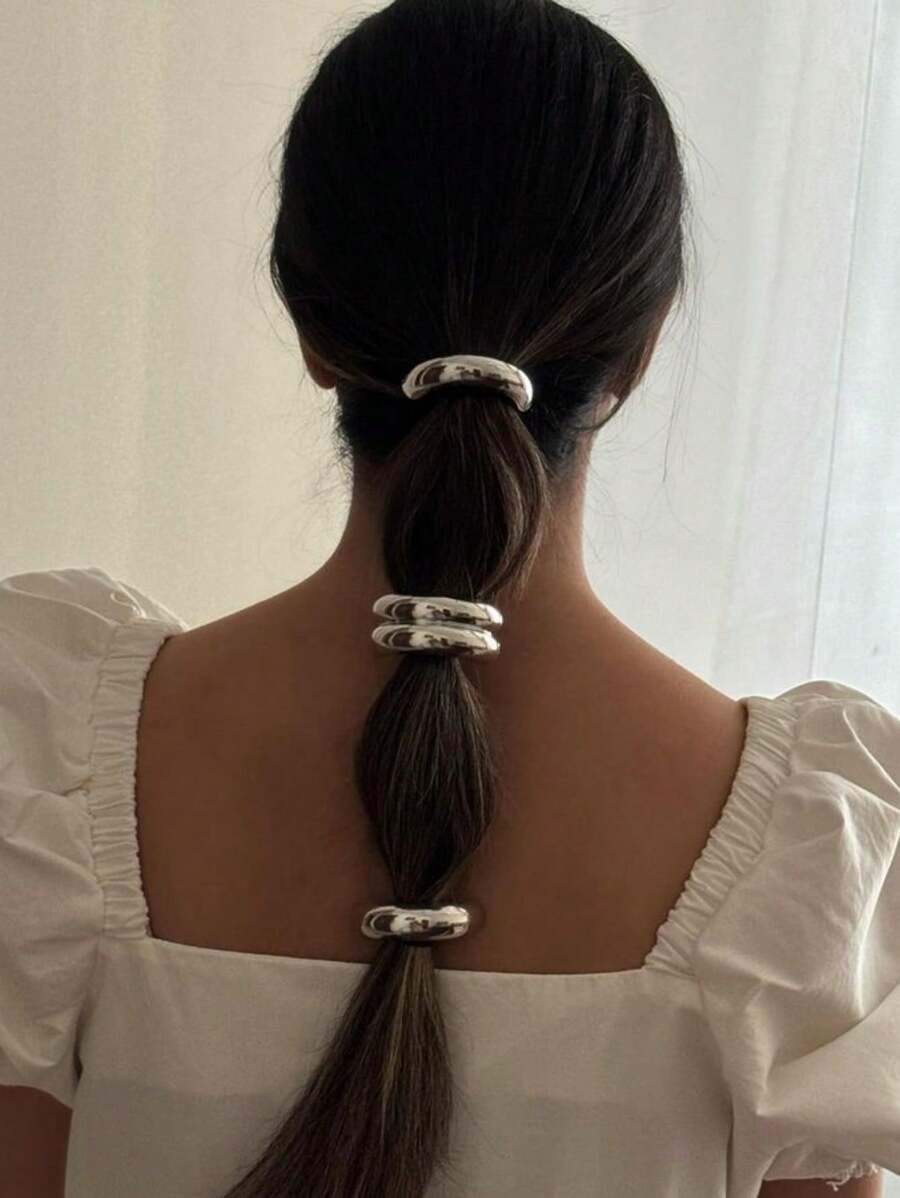 1pc Women Elegant Fashionable Metallic Geometric Hair Scrunchie, Ladies Luxury Ponytail Clip, Minimalist Unique Hair Tie Accessory, Semi-Circular Topknot Scrunchie, Suitable For Summer Beach Vacation Ponytail Holders Hair Elastics Hair Rubber Bands Scrunchies Hair Rope Elastic Hair Tie Head Accessories Elastic Band Beauty Home Hair Accessories Holiday Accessories,Travel,Birthday - Silver - View 1