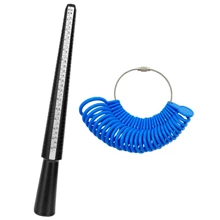 USUK 戒指尺寸测量套装，包含戒指尺寸测量棒、戒指尺寸量规（由普通 PE、PVC 塑料制成，尺寸范围 0-13）、新款戒指尺寸测量棒、眼镜清洁布、卷尺、小木槌、用于测量戒指尺寸的珠宝工具