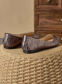 Zapatos planos de punta puntiaguda, casuales, de slip-on para mujeres, de color marrón, con efecto arrugado y estilo vintage, para uso diario, exterior, trabajo, cómodos y elegantes