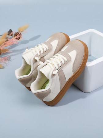 1 Pair Unisex Kids Soft Sole Non-Slip Round Toe Low-Top Casual Fashion Sneakers