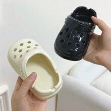 1pc Creative Ceramic Slipper Ashtray, High-Quality Unique Personalized Hole Design Flip Flop Shaped Home Decor Craft - Multicolor - View 4