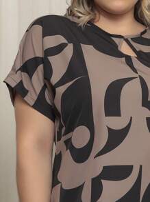 Gigi Estilo Plus Size Blouse Women's T-Shirt Drop Neck Short Sleeve Blouse G1 G2 G3 G4 - Marrón geométrico - Ver 3