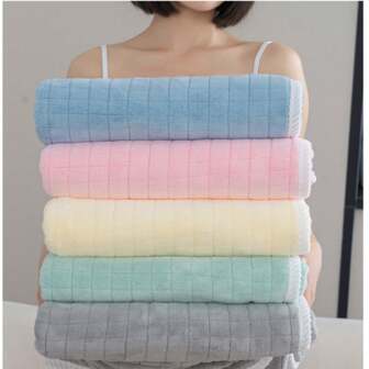 Luxury Polyester Bath Towel - Modern Woven Rectangular Towel, Super Soft Space Theme, Solid Color Pattern, Oversized And Super Absorbent Home Bathroom Decor Fall Decor Back To School For Beauty Salon Home Bathroom Shower Towels For Beaty Salon, Hotel Sports,Home Essentials, Towel, Skin Care Bath Towel Sheet