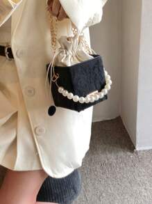 1pc Mini Pearl Chain Decor Solid Color PU Drawstring Crossbody Bag, Suitable For Women's Daily Use - Black - View 4