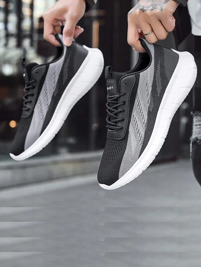 Zapatos casuales para hombres de malla transpirable y ligera de color negro, con suela blanda y cómoda, zapatos para correr con suela antideslizante, adecuados para adolescentes en verano, deportes al aire libre, viajes, regalos de graduación y accesorios para vestir en cumpleaños