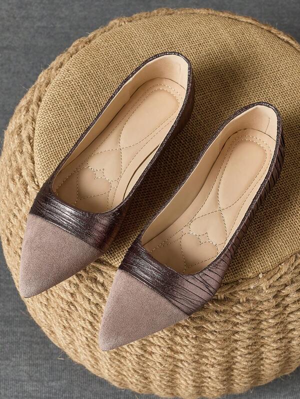 Damskie buty typu slip-on z płaskim noskiem w stylu vintage, kolor brązowy, wygodne na co dzień, na zewnątrz, do pracy, jesienią