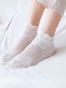 1 Pair Of Invisible Lace Short Socks For Student