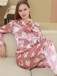 Conjuntos de duas peças femininos cetim flamingo coração-formato impresso lapela manga comprida top e calças conjunto de pijama adequado para todas as estações