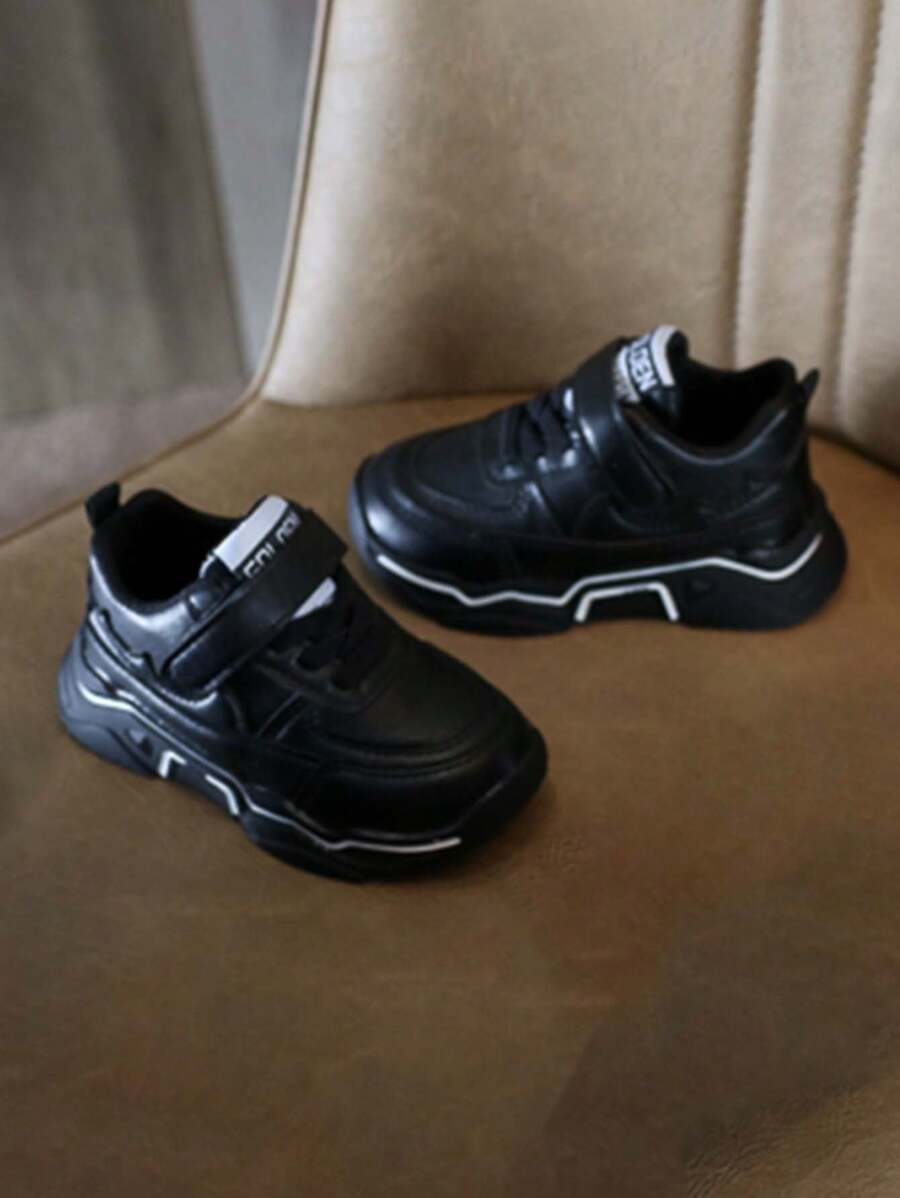 1 Đôi giày thể thao trẻ em Unisex đế mềm thoáng khí chống trượt, thích hợp cho mùa xuân, thu, đông - màu đen - Xem 1