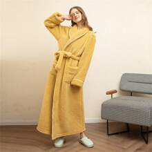 1pc Long And Thick Comfortable Velvet Couple's Sleeping Robe Women's Winter Flannel Bathrobe Men's Large Lamb Velvet Home Clothes Summer Wedding Home Bathroom Decor Back To School
