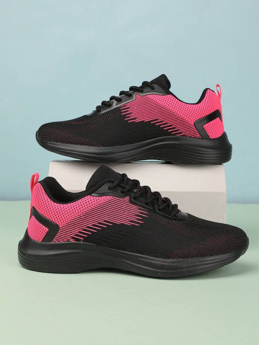 Women's Casual Lightweight Low-Top Breathable Knitted Sports Shoes