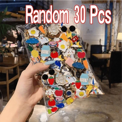 50/30 件/套随机混合可爱动物和植物图案休闲优雅锌合金胸针适用于服装和包袋，所有季节服装配饰别针用于衣服包包饰品背包用于学校办公室配饰衬衫夹克珠宝圣诞节万圣节衣服别针有趣的教师礼物