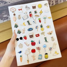 Set de 50/30 piezas con diseños aleatorios de animales y plantas bonitos y elegantes - Alfileres de broche de aleación de zinc para ropa y bolsos, accesorios de vestir para todas las temporadas, decoración para ropa, bolsos, mochilas escolares