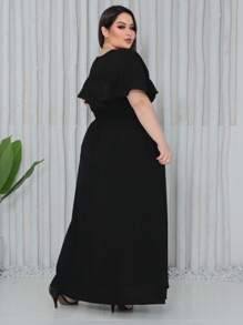 Vestido Plus Size Longo Feminino Acinturado