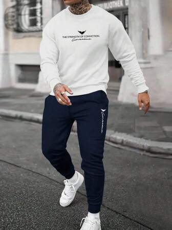 2 件秋季男士运动衫和运动裤套装，白色长袖圆领休闲上衣，针织松紧腰带海军蓝慢跑裤，字母图案印花