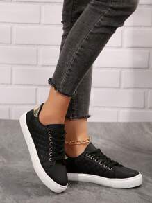 Zapatillas blancas para mujer, nuevas zapatillas de moda coreana casual planas con cordones vulcanizados, antideslizantes y cómodas para primavera y otoño