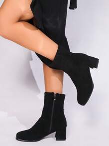 Damen Schwarze High Heel Ankle Boots, Neu für Herbst/Winter 2025, Vintage-Stil, thermisch gefüttert, seitlicher Reißverschluss, quadratische Zehenpartie, schmale Passform