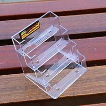 1 Hộp đựng danh thiếp để bàn dọc nhiều lớp trong suốt, mỗi lớp có thể chứa khoảng 50 danh thiếp tiêu chuẩn, thích hợp để trưng bày trên quầy hoặc bàn làm việc văn phòng. - Trong sáng - Xem 5