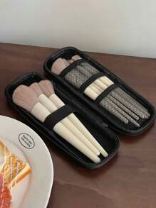 1 pièce Sac de rangement pour pinceau de maquillage noir, boîte de rangement pour pinceaux de maquillage, porte-pinceau de maquillage, trousse de voyage pour pinceaux de maquillage, taille  et portable pour ranger les pinceaux de maquillage, les crayons à sourcils, les pinceaux à fard à paupières, convient aux femmes et aux filles, excellent cadeau pour les amis, les vacances - Noir - Voir 1