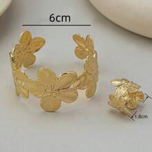 European And American Fashion Metal Floral Open Cuff Bracelet And Ring Set