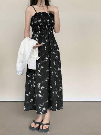 夏季休闲花卉印花腰带细肩带连衣裙