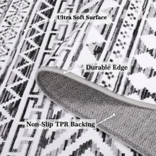 Washable Area Rugs Distressed Printed Carpet Vintage Floral Rug Foldable Decorative Rug Ultra-Thin Non-Slip Carpet For Living Room Bedroom Office