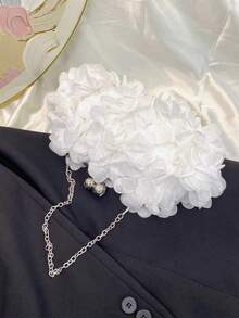 Elegant Floral Clutch Bag For Wedding & Formal Occasions - White - View 4