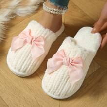 Pantoufles d'hiver en peluche unicolore de luxe - semelle ultra douce et design d'orteil fermé - Confort plat, enfiler - Pantoufles d'intérieur chaudes pour temps froid