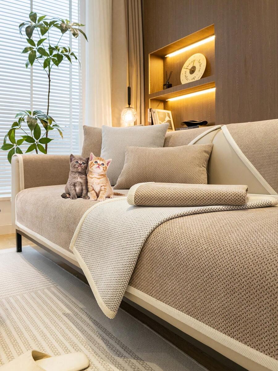 1pc Almofada de sofá de flanela de cor sólida espessada, estilo simples moderno, macia e amiga da pele, à prova de animais de estimação, antisujeira, antiderrapante, para todas as estações, protetor de sofá antirriscos, adequado para sofá em forma de L de sala de estar e sofás de 1/2/3/4 lugares