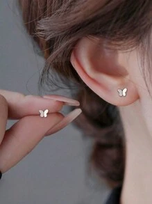 BALMORA 1 Đôi bông tai hình bướm nhỏ xinh xắn bằng bạc sterling 925 kiểu cổ điển, thanh lịch, thích hợp cho nữ, phụ kiện thời trang, đeo hàng ngày, dự tiệc, món quà tuyệt vời. - Bạc - Xem 5