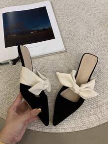 女士尖头一脚蹬穆勒鞋，带蝴蝶结装饰，细跟，黑色 - 米色 - 查看 4