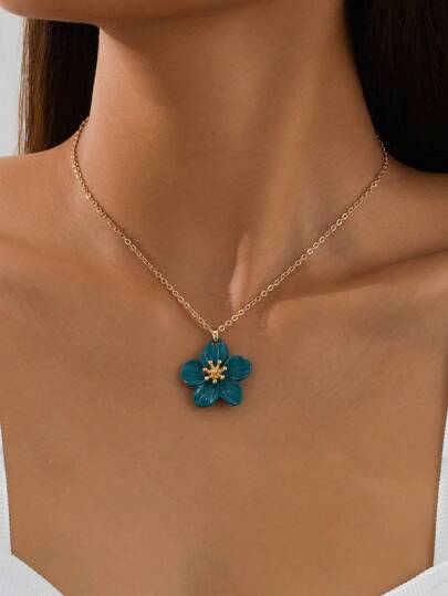 1pc Vibrant Floral Dopamine Inspired Lake Blue Flower Pendant Necklace, Wedding Gift For Women