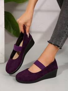 经典纯色时尚高跟女鞋 - 纯色低帮软底坡跟厚底一脚蹬女鞋 - 黑色高跟鞋、绿色高跟鞋、紫色高跟鞋 - 绑带设计防止鞋跟滑落 - 厚底中跟防滑圆头一脚蹬女鞋 - 经典百搭，尺码略大