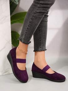 经典纯色时尚高跟女鞋 - 纯色低帮软底坡跟厚底一脚蹬女鞋 - 黑色高跟鞋、绿色高跟鞋、紫色高跟鞋 - 绑带设计防止鞋跟滑落 - 厚底中跟防滑圆头一脚蹬女鞋 - 经典百搭，尺码略大