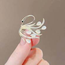 1pc Elegant Swan Brooch Suitable For Daily Wear For Women Dress Accessories Pin For Clothes Bag Charm School Office Accessories Shirts Jacket Jewelry Christmas Halloween Clothes Pin Funny Cute Teacher Gifts Costume Accessories Bag Charms