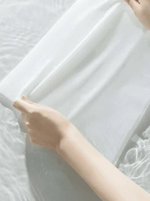 A Pack Of 14 Pieces Compressed Disposable Washcloths Travel Portable Facial Cleansing Towel Thickened Wet And Dry Dual-Use,The Packaging Printing And Color Are Not Fixed And Will Be Shipped Randomly