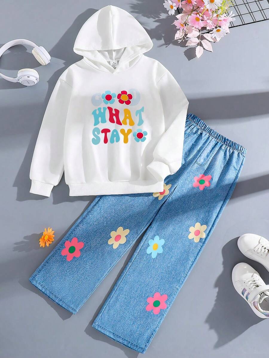 2 件套青少年女孩春/秋休闲可爱简约服装：花朵和字母印花罗纹袖口连帽衫长袖上衣和花卉印花牛仔效果直筒松紧腰裤，柔软舒适的户外/假日小学秋季童装，日常百搭时尚 - 白色 - 查看 1