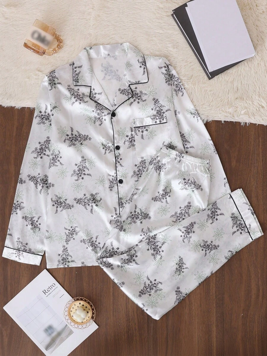 Dwuczęściowy zestaw męski jedwabny wzór kwiatowy nadruk satyna czarna obramowanie kieszeń długi rękaw top ze spodniami piżama zestaw - Wielokolorowe - Zobacz 1