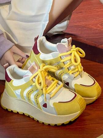 波西米亚风格粉红心硫化鞋，潮流复古撞色拼布韩版时尚休闲学生跑步运动鞋，厚底厚底鞋，黄色，2024 年秋冬浪漫时尚女鞋