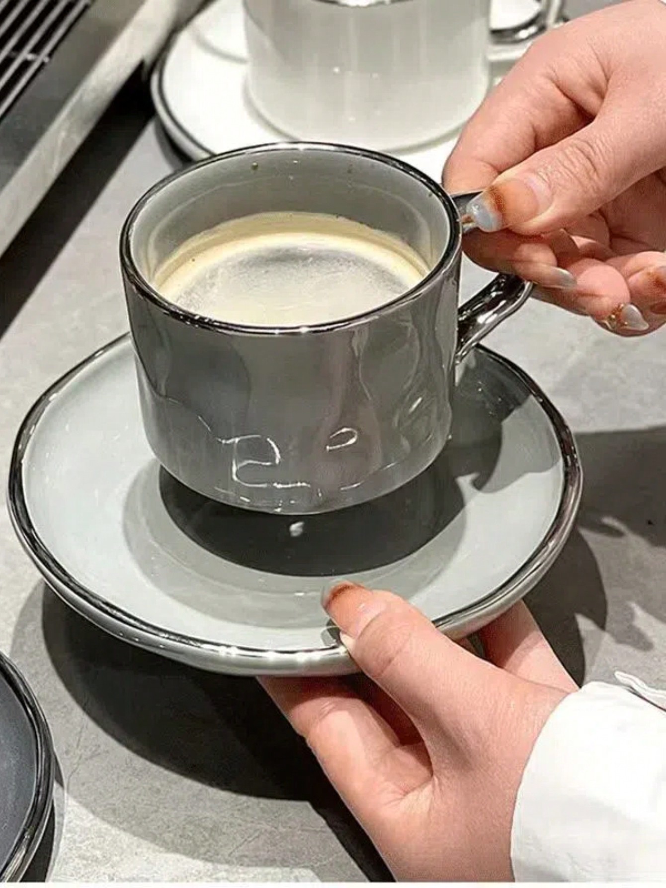 طقم فناجين وصحون قهوة سيراميك فاخرة، طقم شاي عصري...