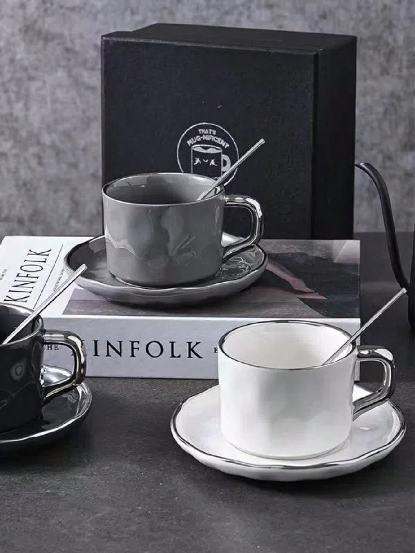 طقم فناجين وصحون قهوة سيراميك فاخرة، طقم شاي عصري...