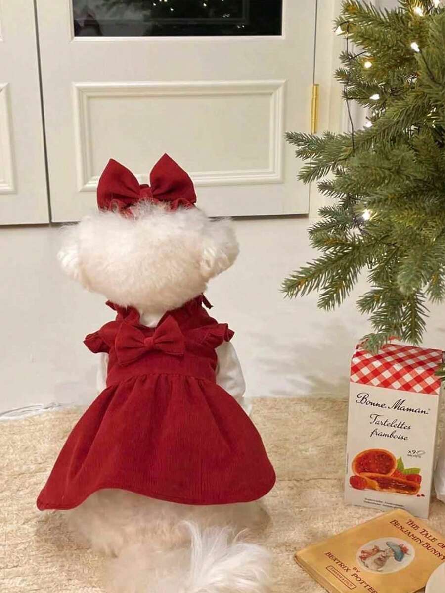 1 pieza Vestido con cuello de corbata de lazo de pana roja para mascotas, con un clip para el pelo de lazo rojo, perfecto para que perros y gatos lo usen cuando salgan