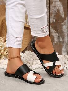 女士拼布凉鞋 - 时尚圆头、超舒适、平底夏季鞋 - 非常适合海滩探险、轻便且全天穿着 - 黑白 - 查看 4