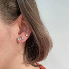 [ SEMI JEWELLERY ] Trio Of 18k Gold Earrings With Round Zirconia Stone 18k Gold Plated In 925 Silver - 金色 - 查看 2